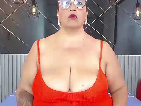 Snapshot of BarbaraGraf chatting on April 2026 03:03:02 PM BarbaraGraf online show from April 2026 03:03:02 PM