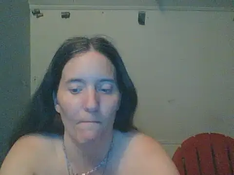 Snapshot of Mini83 chatting on April 2026 07:35:01 AM Mini83 online show from April 2026 07:35:01 AM