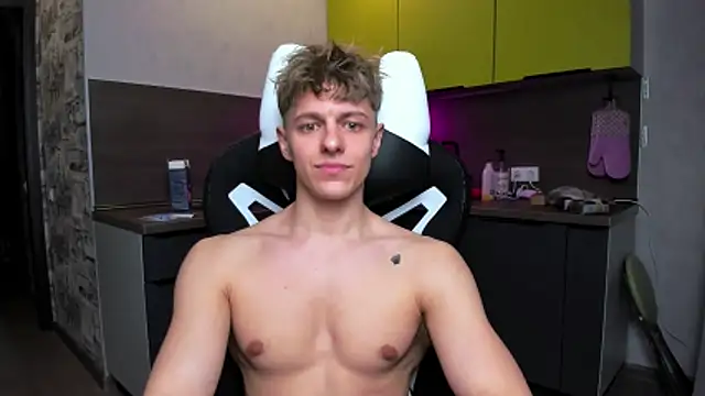 Snapshot of prince_nik chatting on April 2026 06:27:02 PM prince nik online show from April 2026 06:27:02 PM