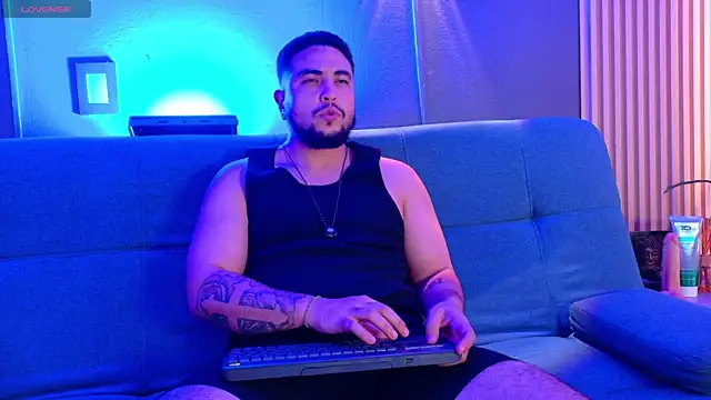 Snapshot of Marcus_Aress chatting on May 2026 08:17:01 PM Marcus Aress online show from May 2026 08:17:01 PM