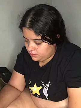 Snapshot of EliVanegas chatting on May 2026 12:37:01 AM EliVanegas online show from May 2026 12:37:01 AM