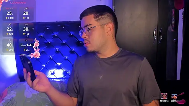 Snapshot of Joseph_connor_ chatting on April 2026 12:23:01 AM Joseph connor online show from April 2026 12:23:01 AM