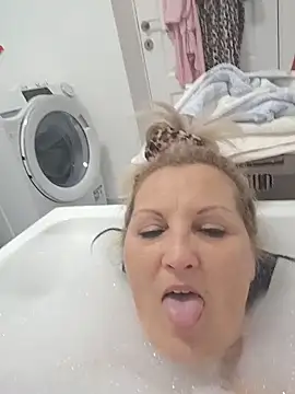 Divineblond online show from March 2026 06:46:02 PM