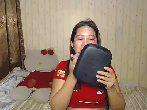 Snapshot of ur_prettychelsie chatting on May 2026 07:20:02 PM ur prettychelsie online show from May 2026 07:20:02 PM