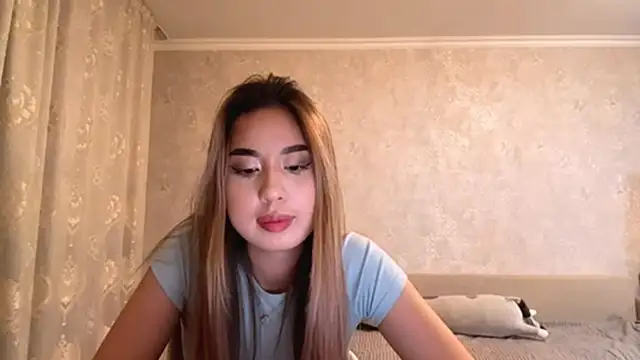 Snapshot of SofiTheTrophy chatting on April 2026 03:31:02 PM SofiTheTrophy online show from April 2026 03:31:02 PM