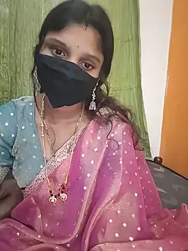 Snapshot of metelugucouples chatting on July 2026 06:23:01 AM metelugucouples online show from July 2026 06:23:01 AM