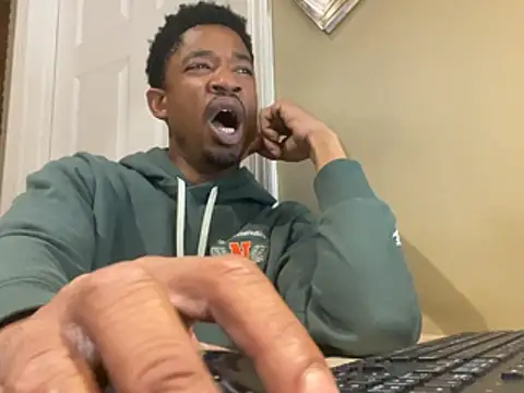 milfandyoungin online show from June 2026 11:08:01 AM