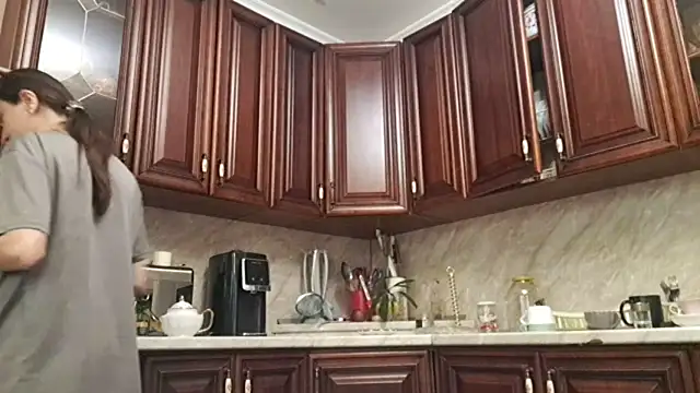 Snapshot of Edastories chatting on April 2026 09:23:01 AM Edastories online show from April 2026 09:23:01 AM