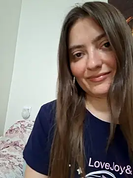 Snapshot of Alba2331 chatting on April 2026 05:48:02 PM Alba2331 online show from April 2026 05:48:02 PM