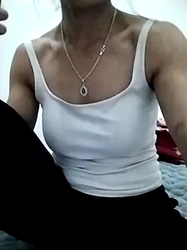 Snapshot of Abigail-22 chatting on April 2026 12:28:02 PM Abigail-22 online show from April 2026 12:28:02 PM