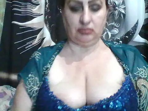 Snapshot of LoaqLovew chatting on July 2026 10:52:02 AM LoaqLovew online show from July 2026 10:52:02 AM