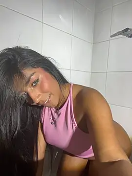 Snapshot of SaryJonex chatting on April 2026 02:22:02 PM SaryJonex online show from April 2026 02:22:02 PM