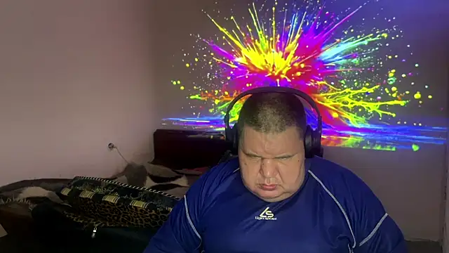 Snapshot of chubby_daddy chatting on April 2026 10:56:02 PM chubby daddy online show from April 2026 10:56:02 PM