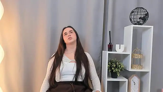 Snapshot of WendieLen chatting on April 2026 11:13:02 AM WendieLen online show from April 2026 11:13:02 AM