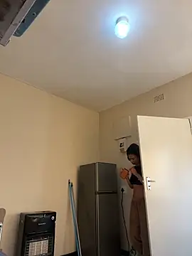 PEACHWAV3 online show from May 2026 07:49:01 AM