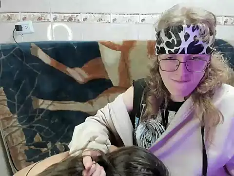 Snapshot of Jinnbooky chatting on April 2026 02:36:01 AM Jinnbooky online show from April 2026 02:36:01 AM