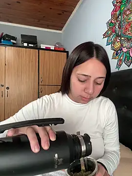 Snapshot of Morena_Prohibida chatting on May 2026 01:41:01 PM Morena Prohibida online show from May 2026 01:41:01 PM