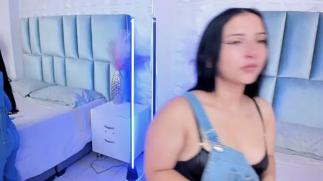 EmmyCastillo online show from July 2026 11:38:02 AM