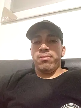 Snapshot of trebor_badboy chatting on April 2026 01:40:01 AM trebor badboy online show from April 2026 01:40:01 AM