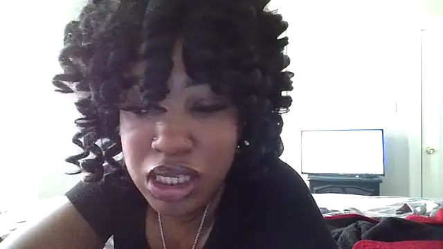 Snapshot of ptpom_lucc chatting on April 2026 07:05:01 PM ptpom lucc online show from April 2026 07:05:01 PM