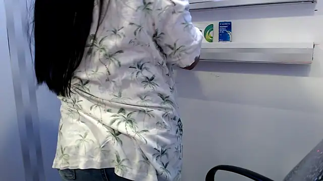 Snapshot of Sol_vannesa chatting on April 2026 02:35:01 AM Sol vannesa online show from April 2026 02:35:01 AM