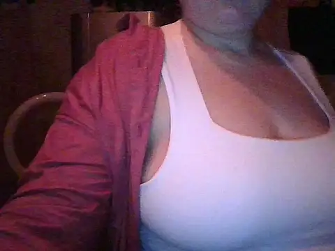 Snapshot of mili2026 chatting on April 2026 04:21:02 AM mili2026 online show from April 2026 04:21:02 AM