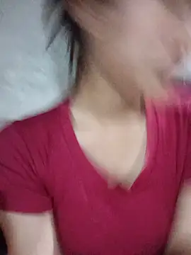 Snapshot of Rosie_LoveUU chatting on May 2026 10:37:01 PM Rosie LoveUU online show from May 2026 10:37:01 PM
