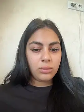 Snapshot of LilyLovell chatting on June 2026 12:11:01 PM LilyLovell online show from June 2026 12:11:01 PM