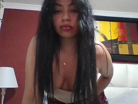 Snapshot of JINNLUNA chatting on April 2026 11:35:01 PM JINNLUNA online show from April 2026 11:35:01 PM