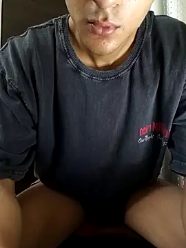 skinny raj online show from May 2026 07:34:02 PM