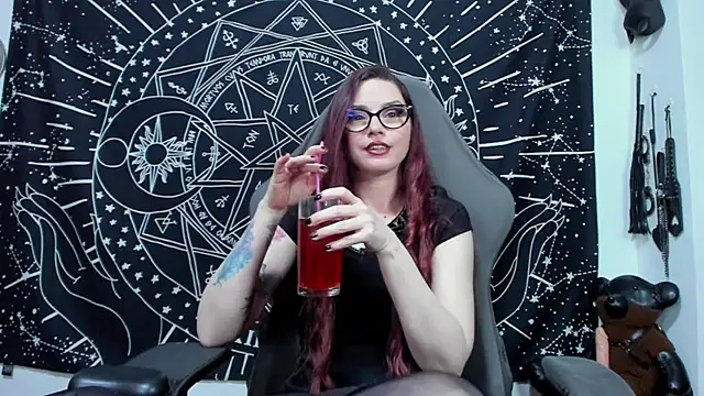 Snapshot of Rebekah_vonKat chatting on April 2026 06:38:01 PM Rebekah vonKat online show from April 2026 06:38:01 PM