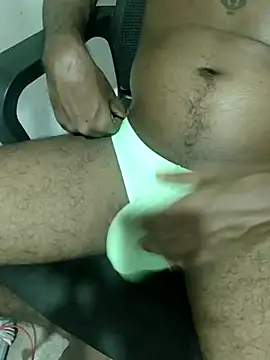 Snapshot of kikuuu96 chatting on April 2026 01:02:02 PM kikuuu96 online show from April 2026 01:02:02 PM