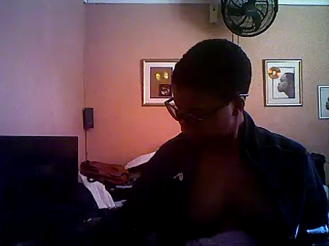 Snapshot of Hotboobs27 chatting on June 2026 07:54:01 AM Hotboobs27 online show from June 2026 07:54:01 AM