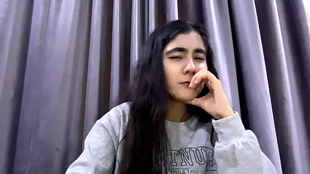 Snapshot of Sandanitalla chatting on May 2026 09:14:01 AM Sandanitalla online show from May 2026 09:14:01 AM