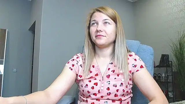 AnniShery online show from May 2026 11:35:01 PM