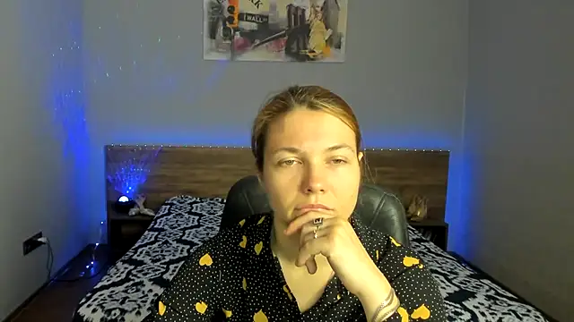 AnniShery online show from May 2026 06:42:01 AM