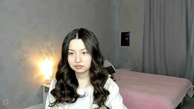 Snapshot of JanLokietek chatting on April 2026 06:17:01 AM JanLokietek online show from April 2026 06:17:01 AM