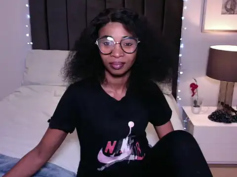 Snapshot of Miss-Erotic-Narcotic chatting on April 2026 06:43:01 PM Miss-Erotic-Narcotic online show from April 2026 06:43:01 PM