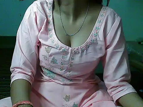 Snapshot of ur_sassypriya chatting on May 2026 10:56:02 AM ur sassypriya online show from May 2026 10:56:02 AM