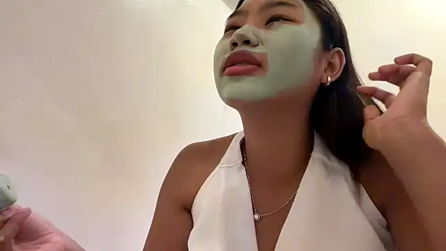 Snapshot of TinySteudeman chatting on April 2026 04:15:02 AM TinySteudeman online show from April 2026 04:15:02 AM