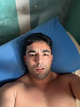 Snapshot of Michaele_ chatting on April 2026 06:43:01 PM Michaele online show from April 2026 06:43:01 PM