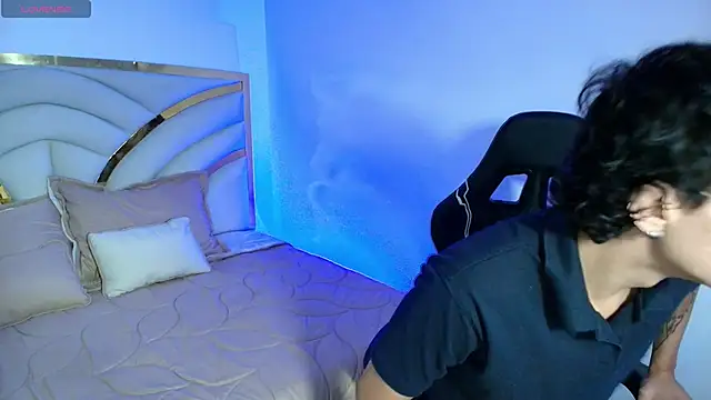 Snapshot of Milo_Storm chatting on April 2026 12:29:02 PM Milo Storm online show from April 2026 12:29:02 PM