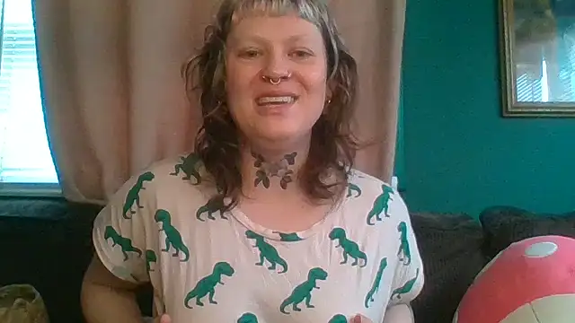 Snapshot of RosieSwitchBitch chatting on May 2026 11:50:01 AM RosieSwitchBitch online show from May 2026 11:50:01 AM
