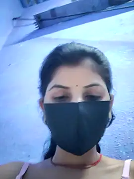 Snapshot of RUHI_1143 chatting on April 2026 05:11:01 PM RUHI 1143 online show from April 2026 05:11:01 PM