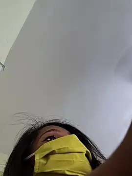 Snapshot of Niya_ chatting on April 2026 03:20:01 PM Niya online show from April 2026 03:20:01 PM