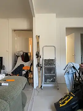 Snapshot of FRENCHBABY-BITCH chatting on April 2026 05:37:01 PM FRENCHBABY-BITCH online show from April 2026 05:37:01 PM