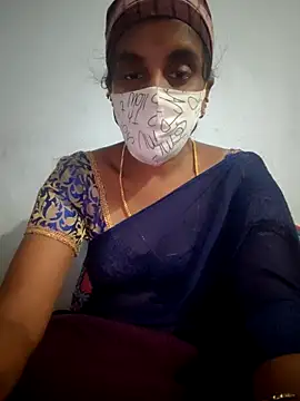 Snapshot of Tamil_Hot_HoneyBee chatting on May 2026 05:48:01 AM Tamil Hot HoneyBee online show from May 2026 05:48:01 AM