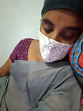 Snapshot of Tamil_Hot_HoneyBee chatting on May 2026 05:53:01 PM Tamil Hot HoneyBee online show from May 2026 05:53:01 PM