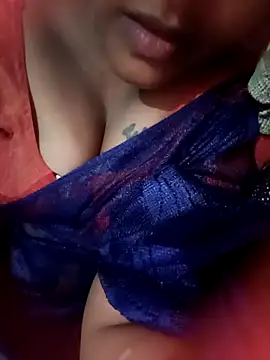 Snapshot of Tamil_Hot_HoneyBee chatting on May 2026 03:56:02 AM Tamil Hot HoneyBee online show from May 2026 03:56:02 AM