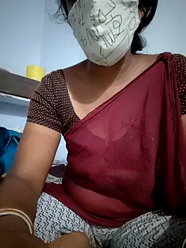 Snapshot of Tamil_Hot_HoneyBee chatting on May 2026 05:59:01 AM Tamil Hot HoneyBee online show from May 2026 05:59:01 AM
